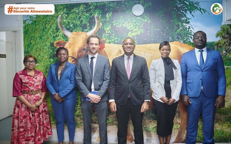 une délégation de l'Organisation Internationale