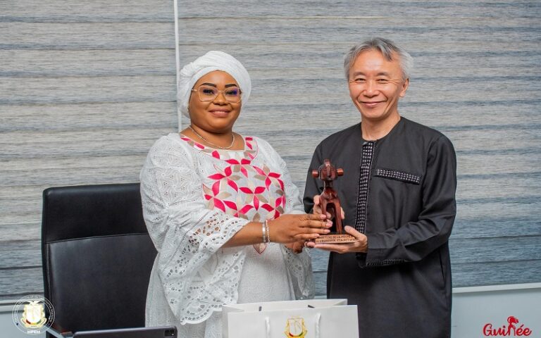 La Ministre guinéenne de la Pêche et de l’Économie Maritime