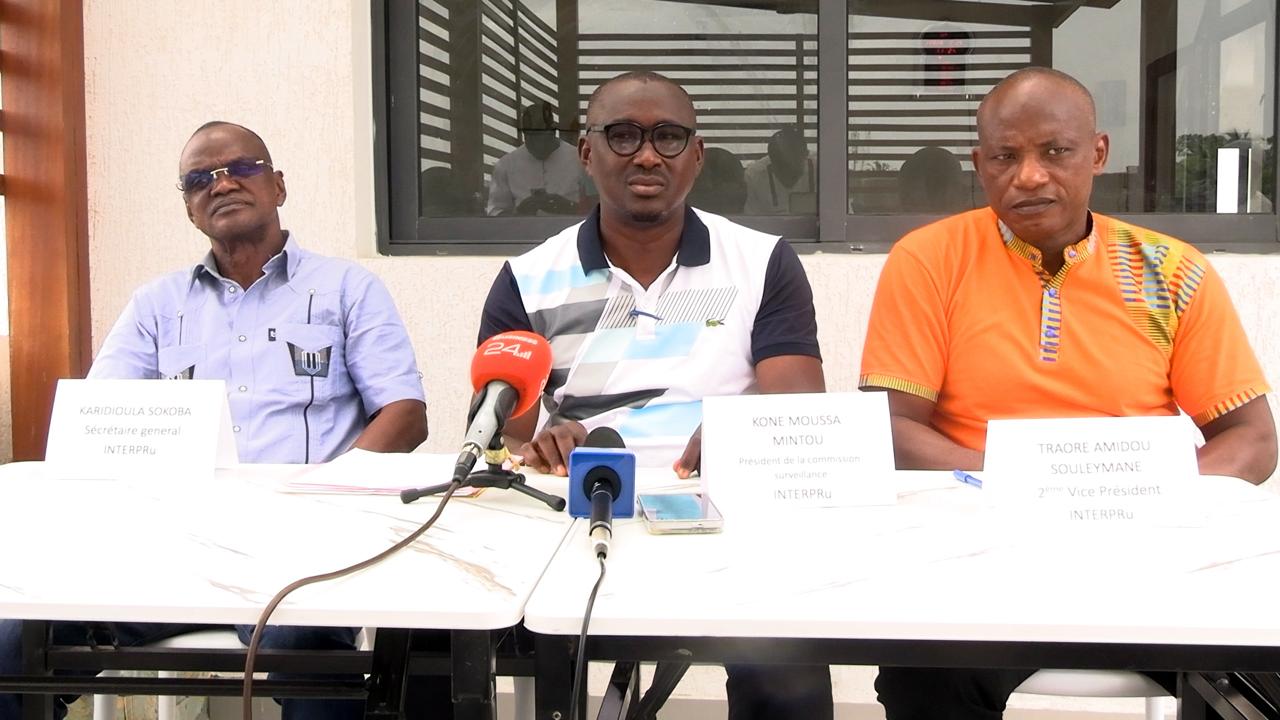 Déclaration de membres d'INTERPRu lu par le président du conseil de surveillance, M. KONÉ MOUSSA