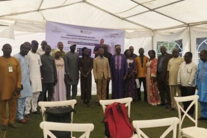 Des réfrigérateurs solaires offerts à des vétérinaires privés pour sécuriser la chaîne du froid