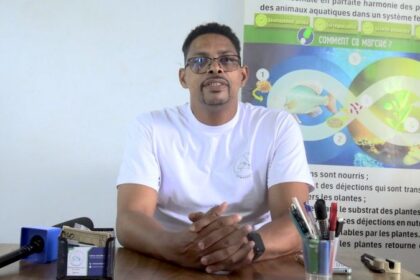 Ludovic Leclerc Gnagui 53 ans, franco-ivoirien, est le Patron d’Aquaponics, une entreprise spécialisée en Aquaponie. Il entend contribuer au développement de cette agriculture durable